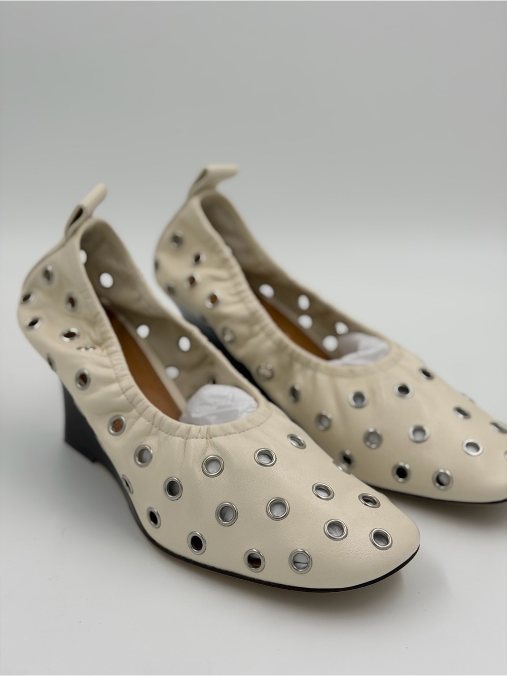 Tory Burch Eyelet Wedge – New Ivory – Size 8 – Worn once